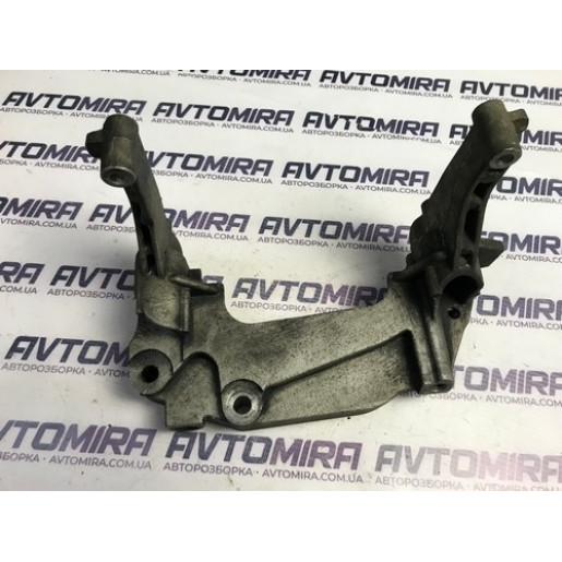Кронштейн кріплення КПП Fiat Doblo 1.3 MJTD 2000-2010 55182191